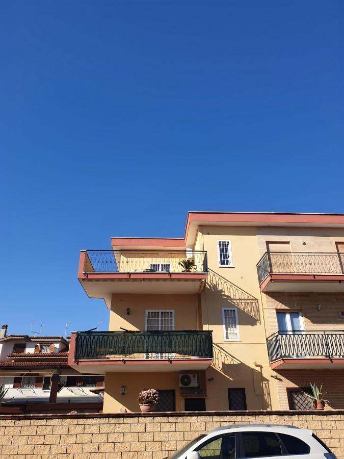 Attico Con Terrazzo Relax Apartman Ladispoli Kültér fotó